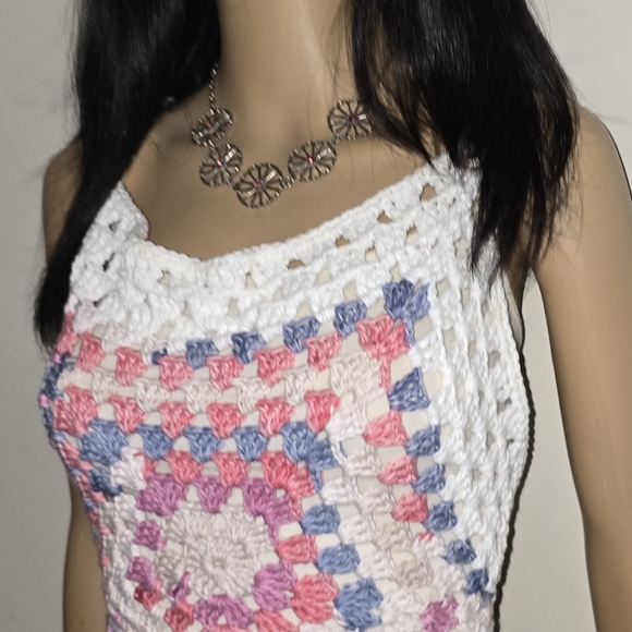 Crochet halter top - Picture 3 of 5